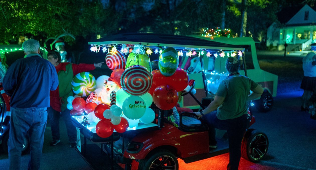 2021 Christmas Golf Cart Parade